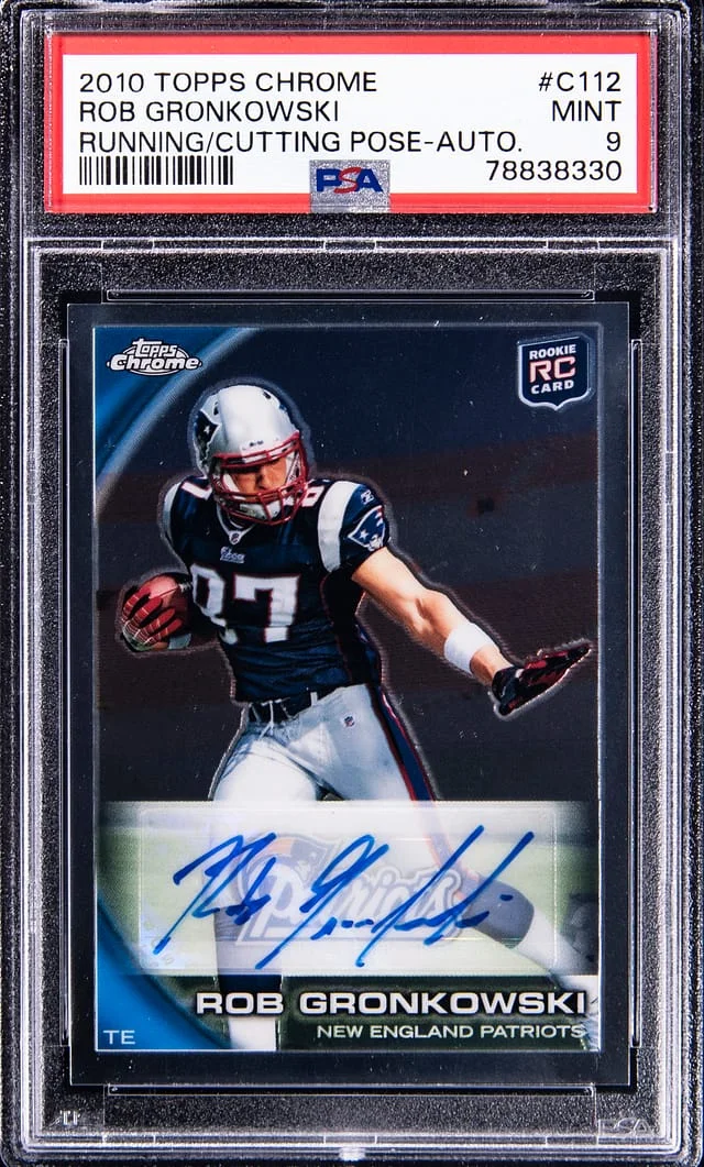 2010 Topps Chrome Rob Gronkowski, Running/Cutting Pose Autograph #C112 card image