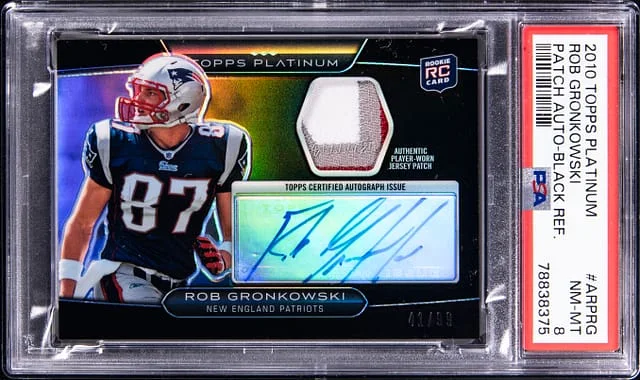 2010 Topps Rob Gronkowski Platinum Patch Autograph Black Refractor #ARP-RG card image