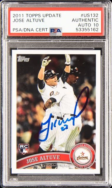 2011 Topps Update Jose Altuve #US132 card image