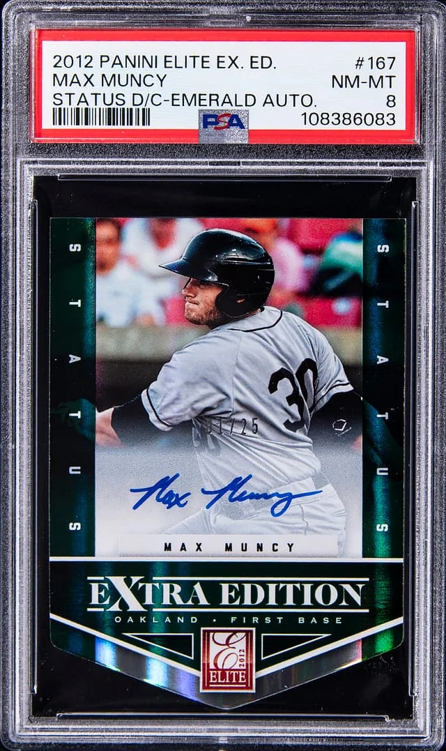 2012 Donruss Elite Extra Edition Max Muncy Status Die-Cut Emerald Autograph #167 card image