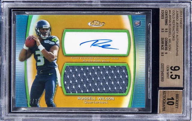 2012 Topps Finest Russell Wilson Jumbo Jersey Autograph Gold Refractor #AJR-RW card image