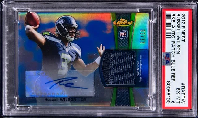 2012 Topps Finest Russell Wilson Autograph Patch Blue Refractor #RAP-RW card image