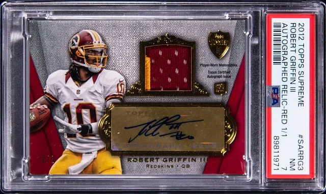 2012 Topps Robert Griffin III Supreme Autographed Relic Red #SAR-RG3 card image