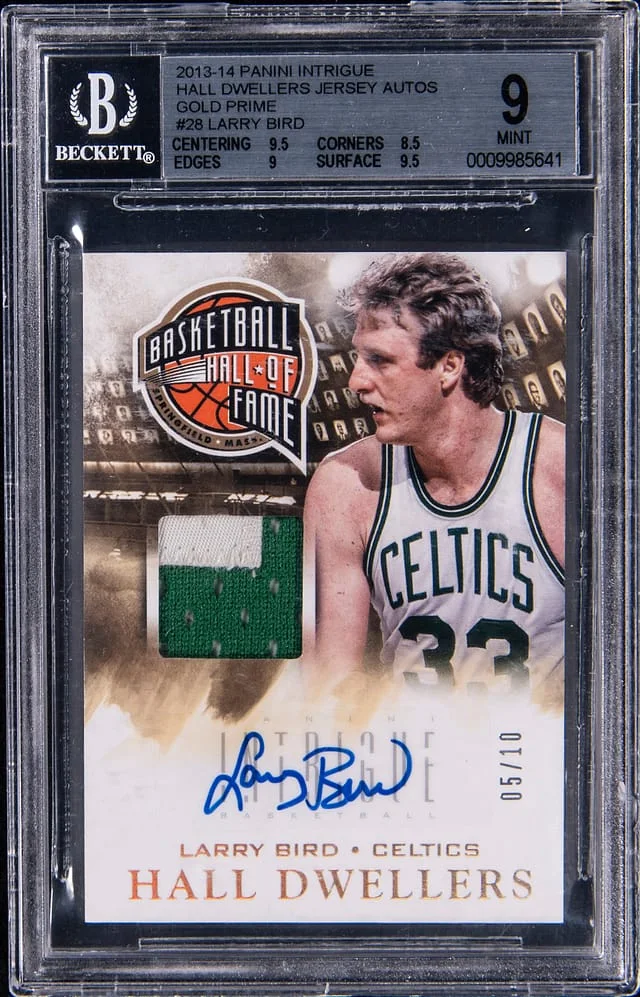 2013-14 Panini Larry Bird Intrigue Hall Dwellers Jersey Autograph Gold Prime #HD-LB card image