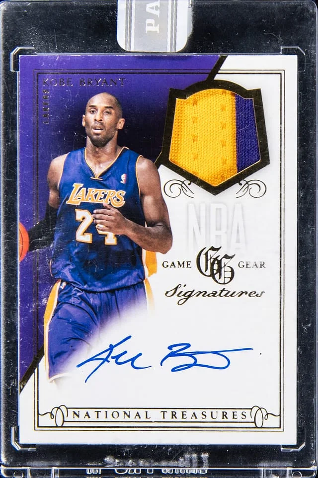 2013-14 Panini National Treasures Kobe Bryant Game Gear Signatures '20 Black Box #GS-KB card image