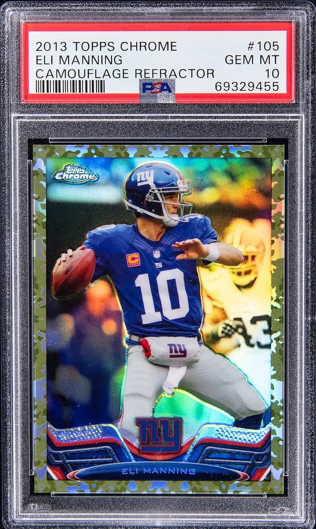2013 Topps Chrome Eli Manning Camouflage Refractor #105 card image