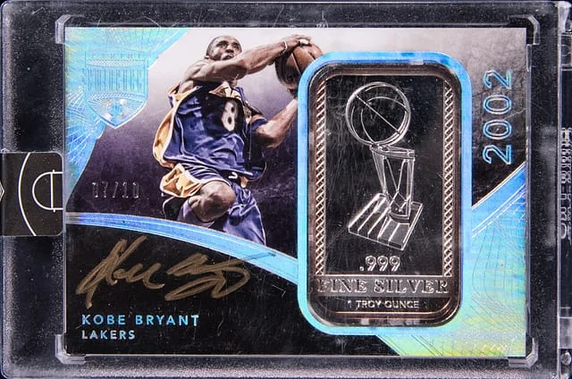 2014-15 Panini Eminence Kobe Bryant Larry O'Brien Trophy Signatures #LT-KB3 card image