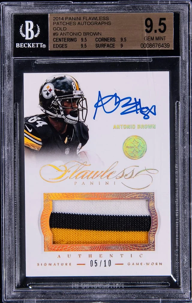 2014 Panini Flawless Antonio Brown Patches Autograph Gold #9 card image