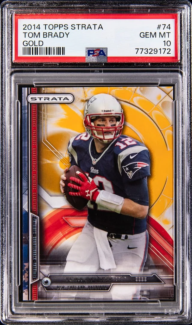 2014 Topps Tom Brady Strata Gold #74 card image
