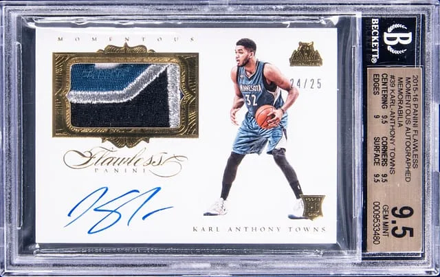 2015-16 Panini Flawless Karl Anthony-Towns Momentous Autograph Memorabilia #MM-KA card image