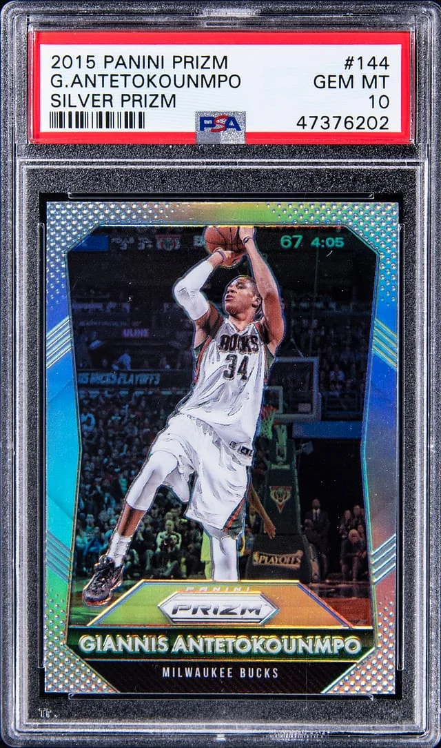 2015-16 Panini Prizm Giannis Antetokounmpo Gold Prizm #144 card image