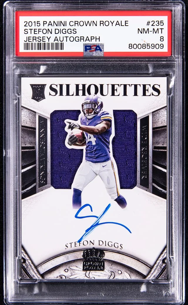 2015 Panini Crown Royale Stefon Diggs Jersey Autograph #235 card image