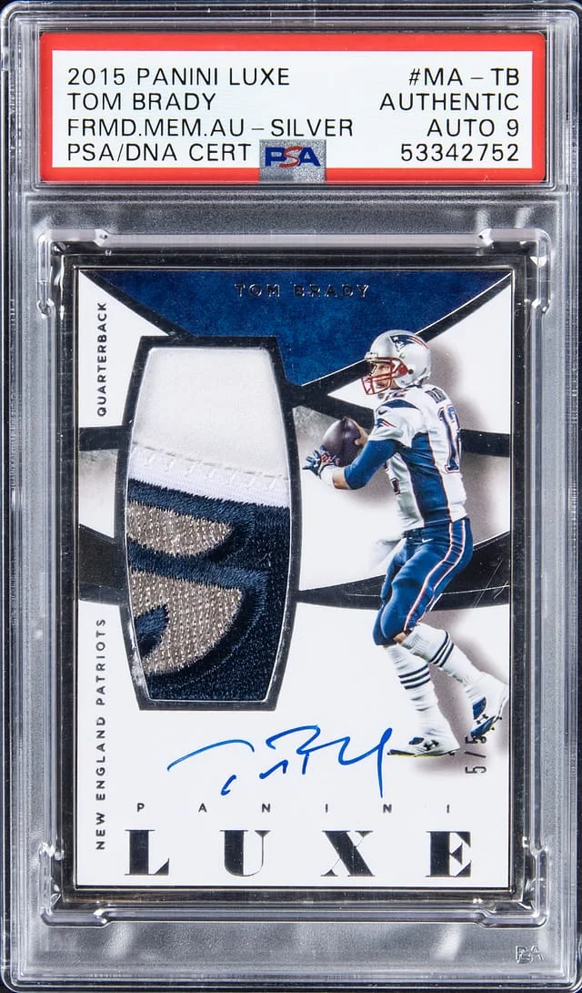 2015 Panini Tom Brady Luxe Framed Memorabilia Autographs Silver #MA-TB card image