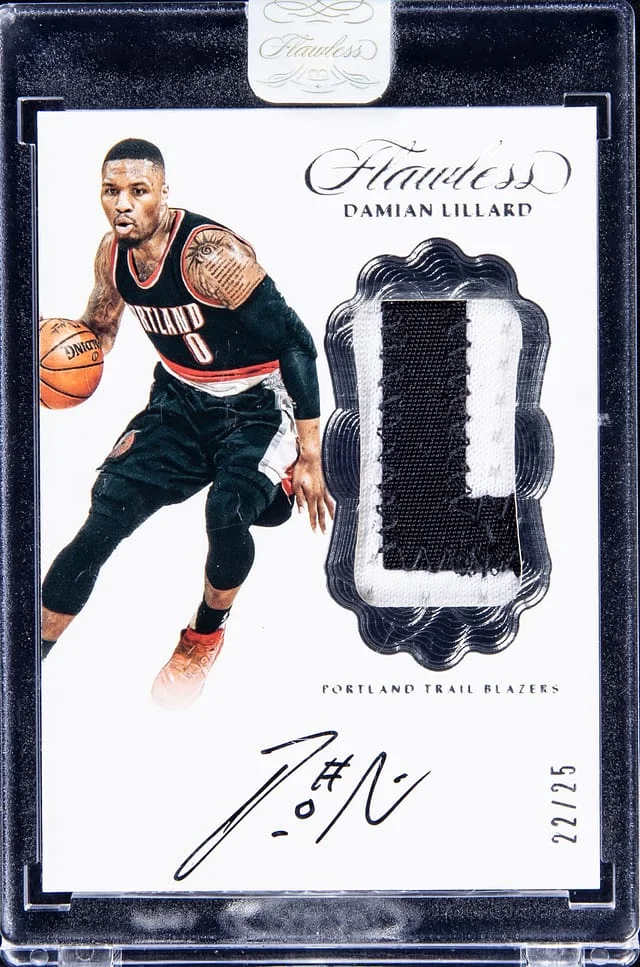2016-17 Panini Flawless Damian Lillard Vertical Patch Autograph #V-DL card image