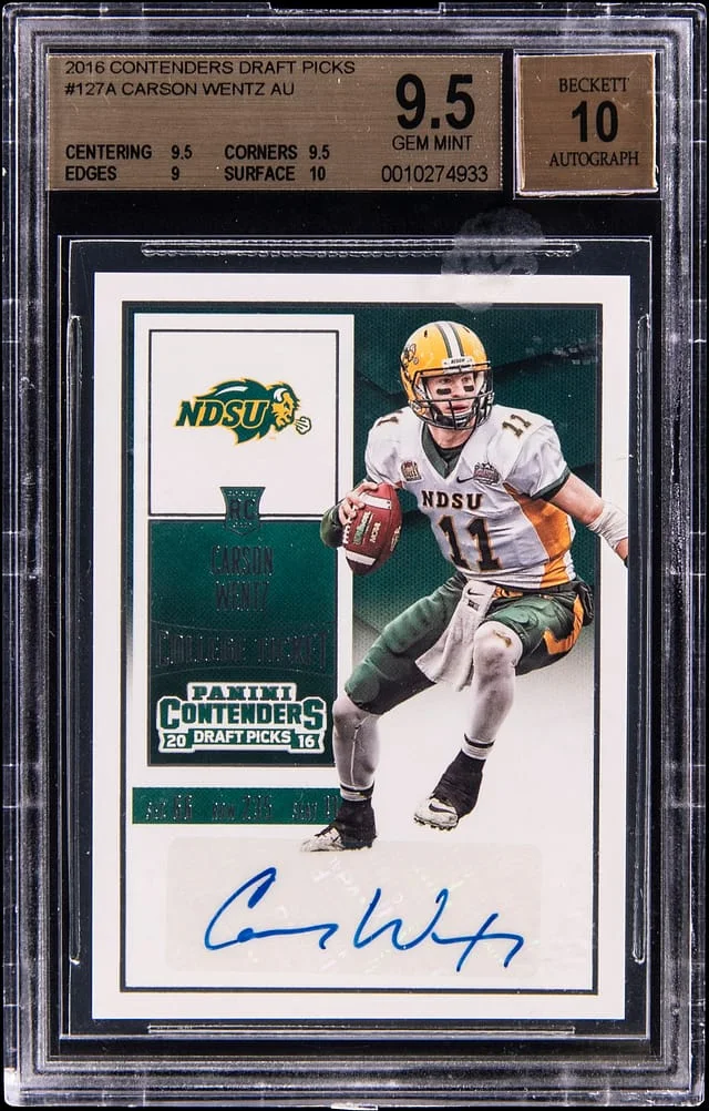 2016 Panini Contenders Carson Wentz Autograph #127 card image