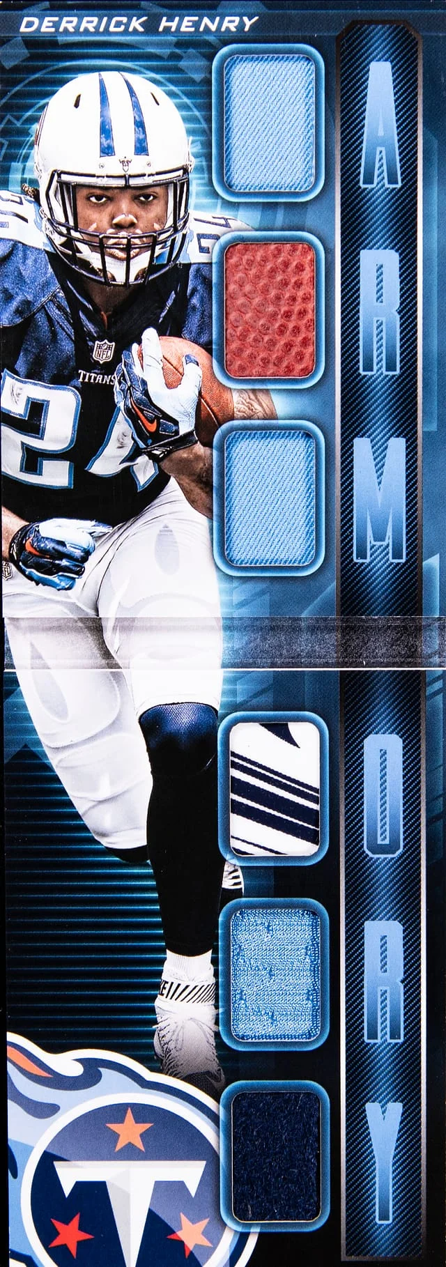 2016 Panini Derrick Henry Playbook Armory Booklet #10 card image
