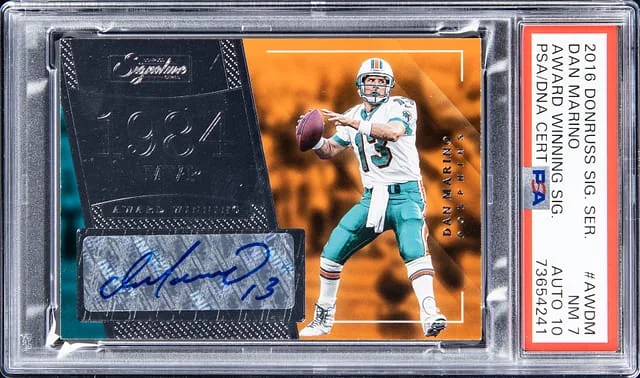 2016 Panini Donruss Dan Marino Signature Series Award Winning Signatures #AW-DM card image