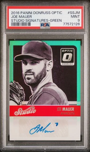 2016 Panini Donruss Optic Studio Signatures Green Ssjm Joe Mauer #no-number card image