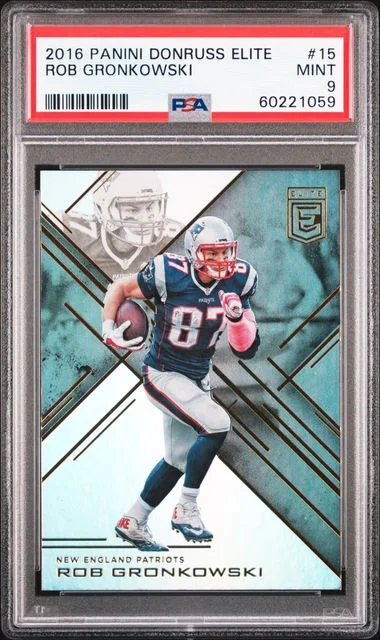 2016 Panini Donruss Rob Gronkowski Elite #15 card image