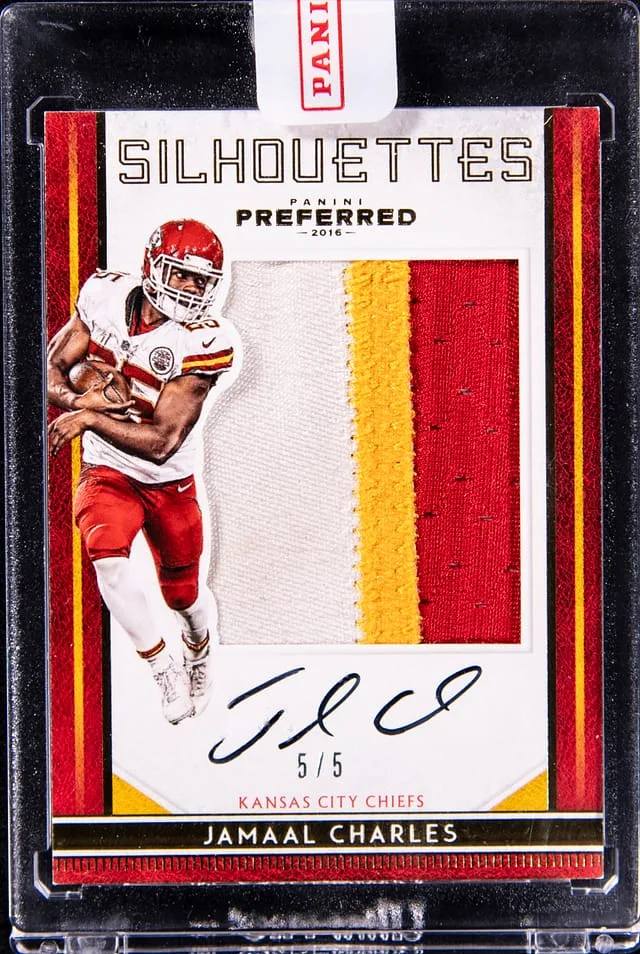 2016 Panini Jamaal Charles Preferred Silhouettes Patch Autograph Gold #53 card image