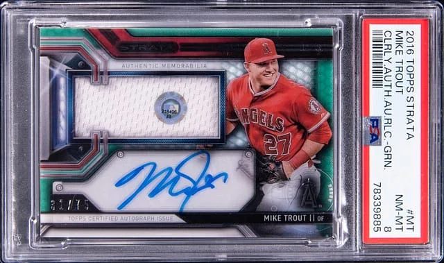 2016 Topps Mike Trout Strata Clearly Authentic Autograph Relic Green #MT card image
