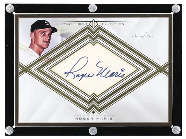 2016 Topps Roger Maris Transcendent Collection Oversized Cut Signature Box Topper #TCS-RMA card image