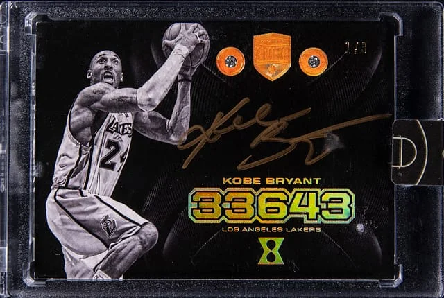 2017-18 Panini Kobe Bryant Kobe Eminence 33643 Diamond Autographs #15 card image