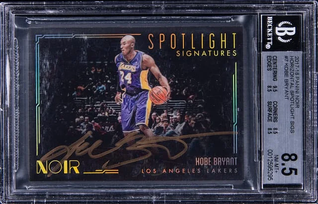 2017-18 Panini Noir Kobe Bryant Horizontal Spotlight Signatures #7 card image