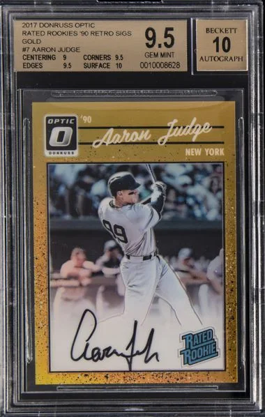 2017 Donruss Optic Aaron Judge Rated Rookies '90 Retro Signatures Gold #7 card image