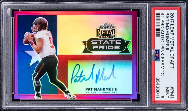 2017 Leaf Metal Patrick Mahomes II Draft State Pride Autographs Pink Prismatic #SP-PM1 card image