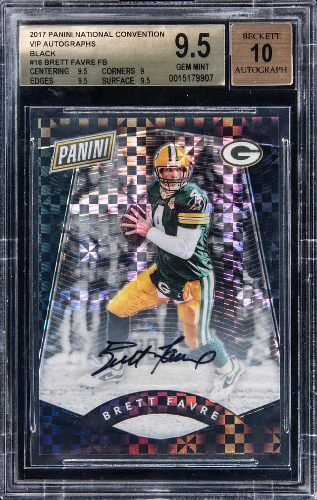 2017 Panini Brett Favre National Convention VIP Autograph Black #16 card image