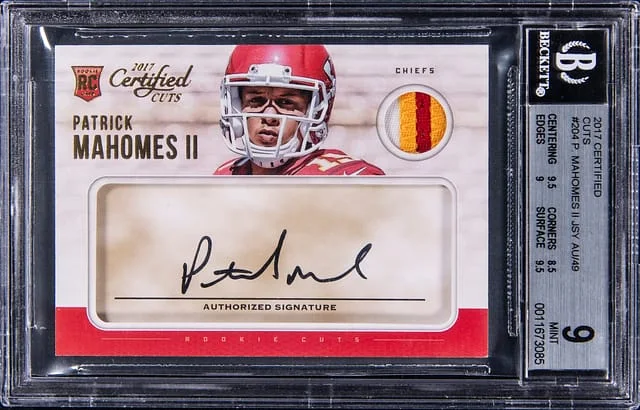 2017 Panini Donruss Patrick Mahomes II Certified Cuts Patch Autograph (RPA) #204 card image