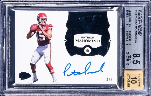 2017 Panini Flawless Patrick Mahomes II Signatures Diamond #132 card image