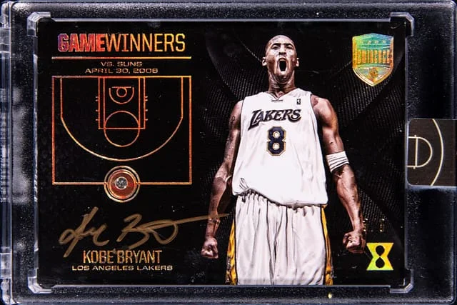2017 Panini Kobe Bryant Kobe Eminence Game Winners Diamond Autographs #4 card image