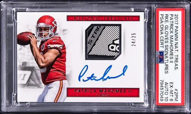 2017 Panini National Treasures Patrick Mahomes II Gloves Signatures #RG-2PM card image