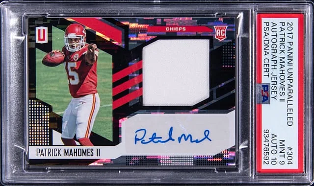 2017 Panini Patrick Mahomes II Unparalleled Jersey Autographs #304 card image