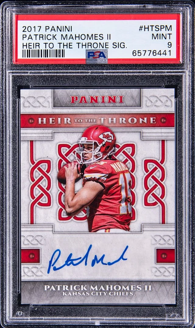 2017 Panini Patrick Mahomes II Heir To The Throne Signatures #HTS-PM card image