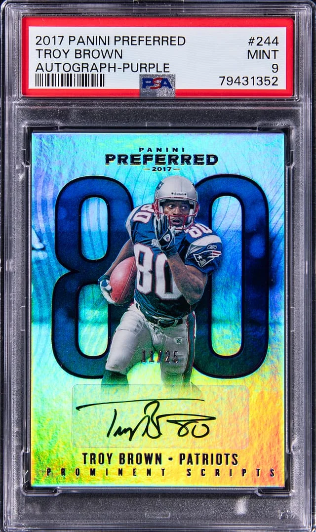 2017 Panini Troy Brown Preferred Autograph Purple #244 card image