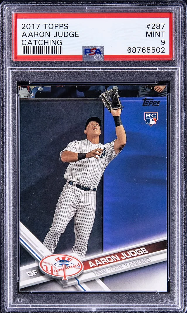 2017 Topps Aaron Judge, Catching #287 card image