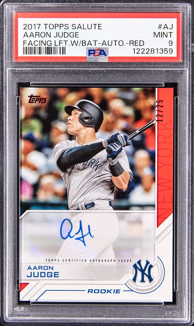 2017 Topps Aaron Judge Salute Facing Left With Bat Autographs Red #TSA-AJ card image