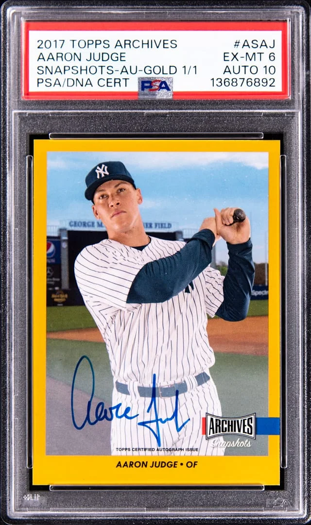 2017 Topps Archives Snapshots Aaron Judge Autograph Gold #AS-AJ card image