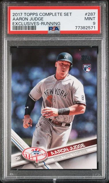 2017 Topps Complete Set Aaron Judge Exclusives Running #287 card image