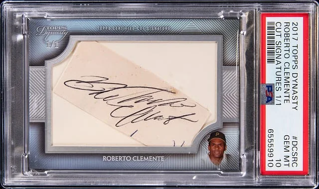 2017 Topps Dynasty Roberto Clemente Cut Signatures #DCS- card image
