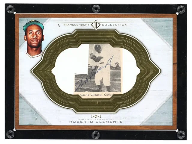 2017 Topps Roberto Clemente Transcendent Collection Oversized Cut Signature Box Topper #TCS- card image