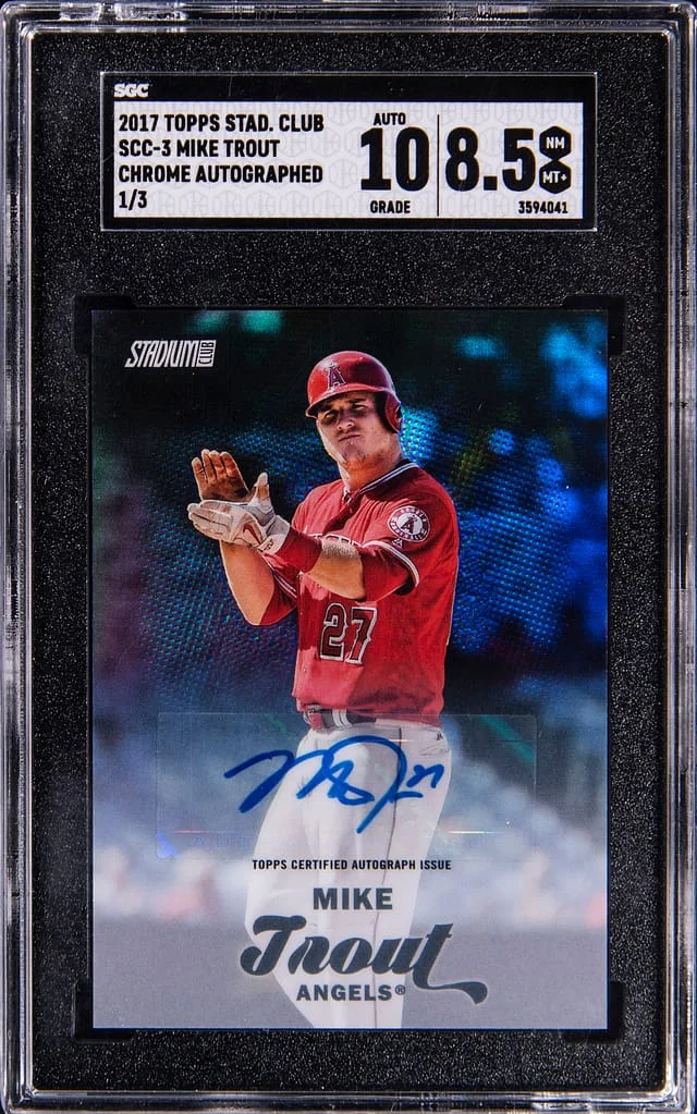 2017 Topps Stadium Club Chrome Mike Trout Autographed #SCC-3 card image