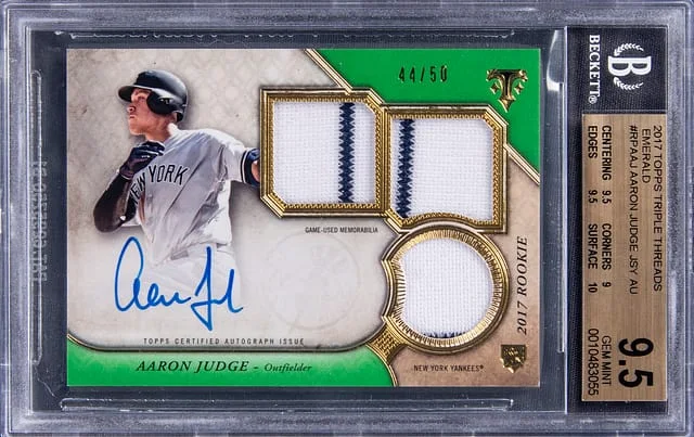2017 Topps Triple Threads Aaron Judge Emerald Patch Autograph #RPA-AJ card image
