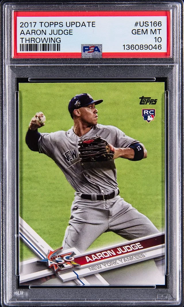 2017 Topps Update Aaron Judge Throwing #US166 card image