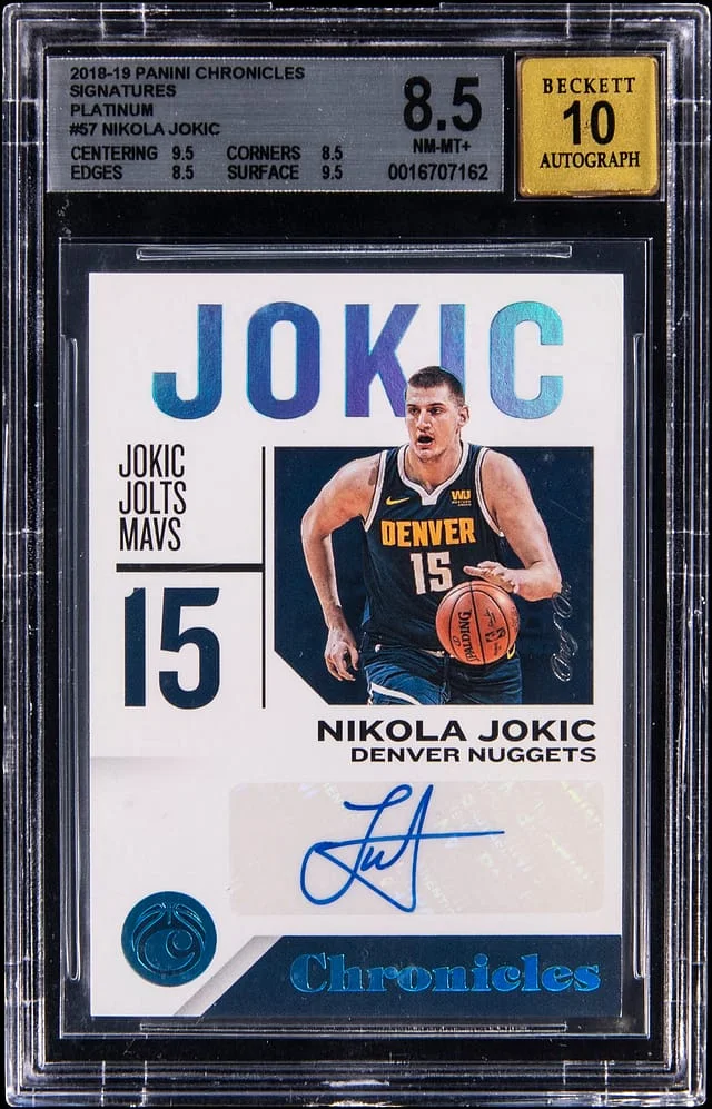 2018-19 Panini Chronicles Nikola Jokic Signatures Platinum #CS-NJ card image