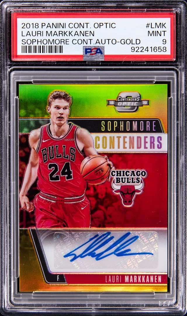 2018-19 Panini Contenders Optic Lauri Markkanen Sophomore Contenders Autograph Gold #SC-LMK card image