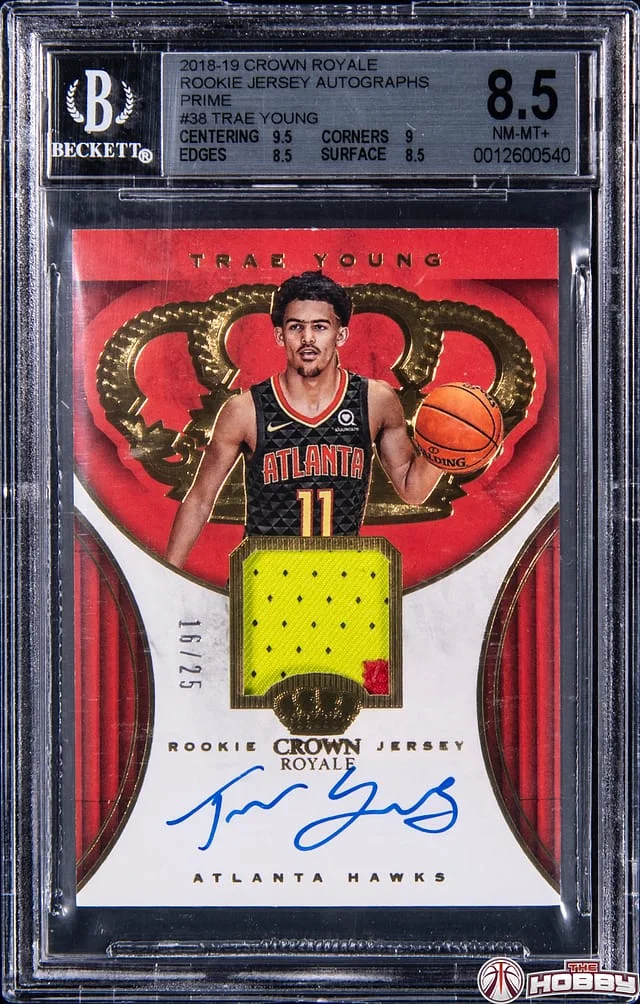 2018-19 Panini Crown Royale Trae Young Jersey Autographs Prime #RJA-TYG card image